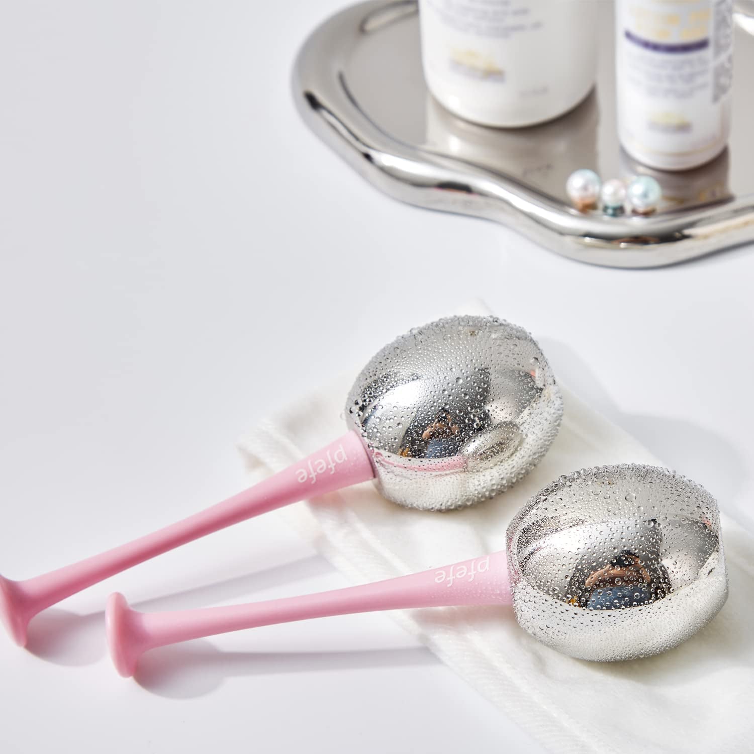 Ice Globes Facial Skin Care Freeze Tools for Women Face & Eyes, Stainless Steel Face Beauty Cryo Sticks Roller for Girls Ladies, Cooling Spa Globes with Storage Case