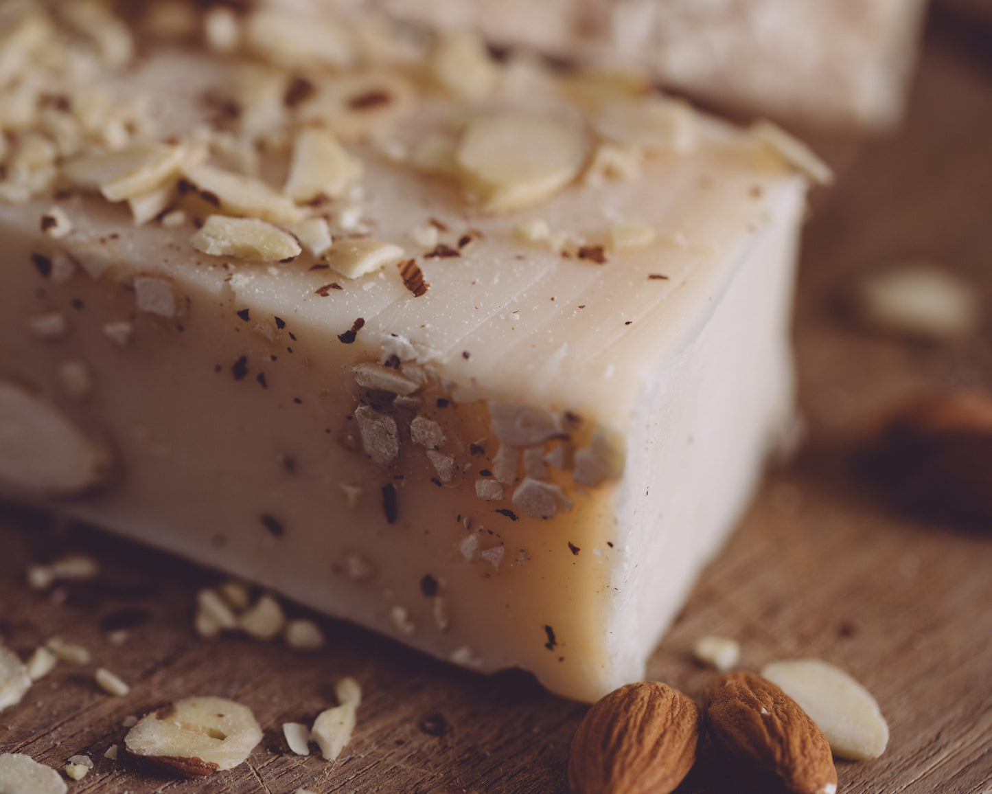 🌿 Organic Almond Cake Soap – Handmade, Moisturizing, Natural Skincare